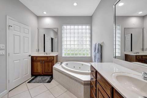 7602 Greenbrier Circle, Port St. Lucie FL - photo 13 of 31