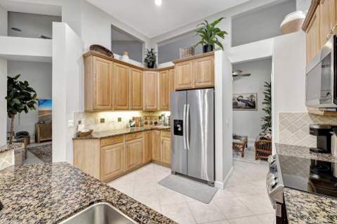 7602 Greenbrier Circle, Port St. Lucie FL - photo 19 of 31