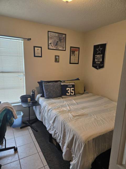 1402 Denlow Lane, Royal Palm Beach FL - photo 10 of 34