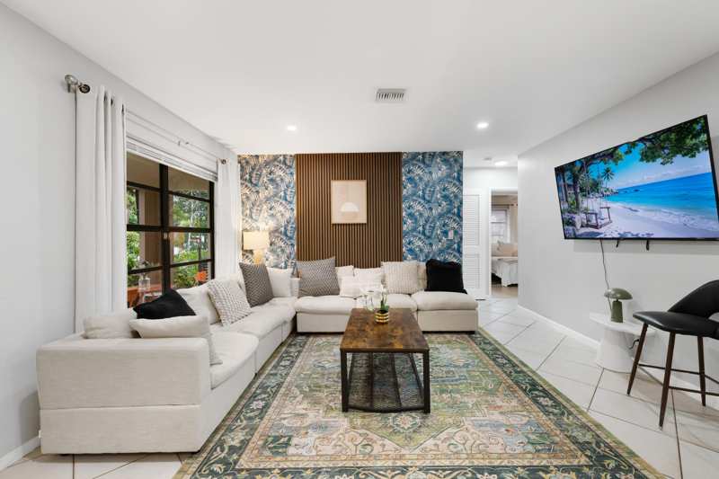6 bedroom Single Family Residence at 3024 NE 2nd Terrace, Almar Estates Resub, Wilton Manors — photo 1