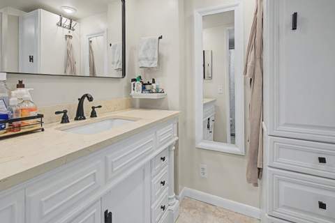 3930 Oaks Clubhouse Drive #304, Pompano Beach FL - photo 18 of 29