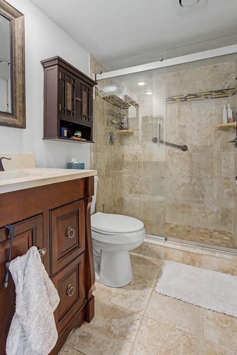 3930 Oaks Clubhouse Drive #304, Pompano Beach FL - photo 21 of 29