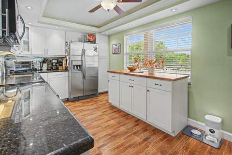 3930 Oaks Clubhouse Drive #304, Pompano Beach FL - photo 12 of 29