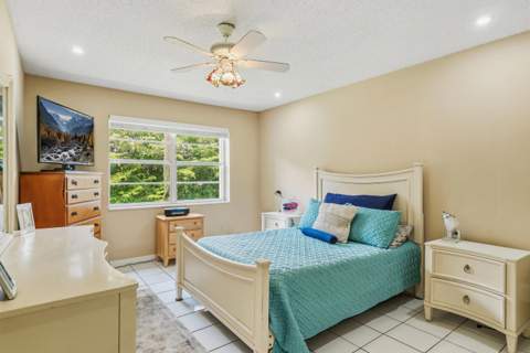 215 Lake Carol Drive, West Palm Beach FL - photo 7 of 18