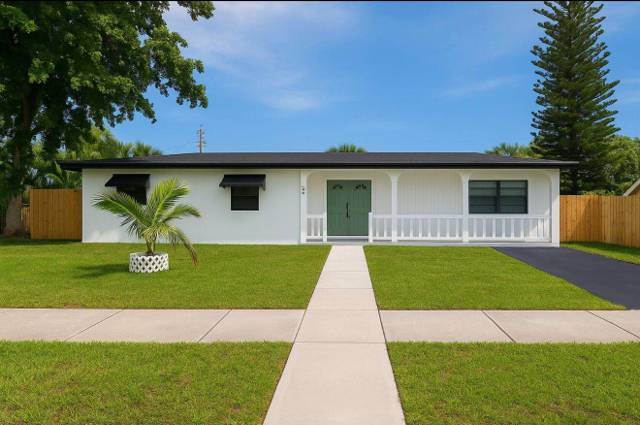 272 NE 44th Street
