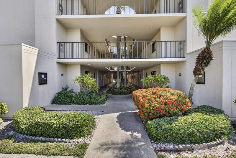 2 bedroom Condominium at 5340 Las Verdes Circle #307, Dogwood Condo, Delray Beach — photo 4