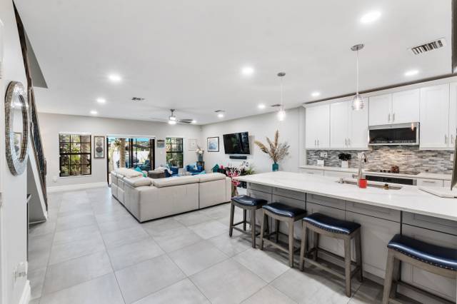 2932 Hidden Harbour Court