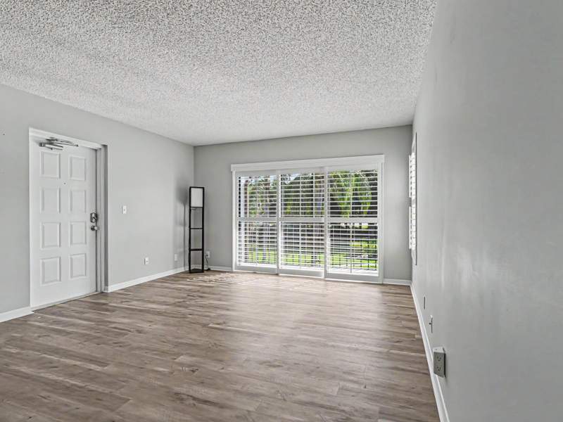 2 bedroom Condominium at 1605 SW Silver Pine Way, Pine Ridge At Martin Downs Condo, Palm City — photo 4