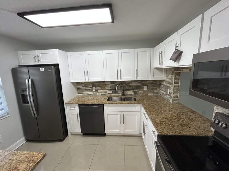 2 bedroom Condominium at 140 Lake Nancy Lane #115, Golden Lakes Condo, West Palm Beach — photo 5