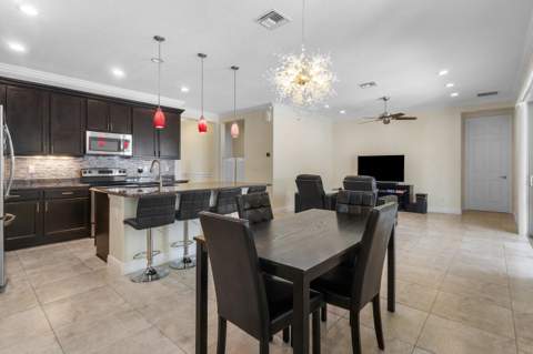 9617 SW Gum Tree Court, Port St. Lucie FL - photo 12 of 31