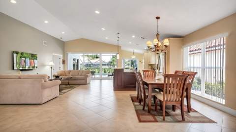 21089 Cottonwood Drive, Boca Raton FL - photo 6 of 46