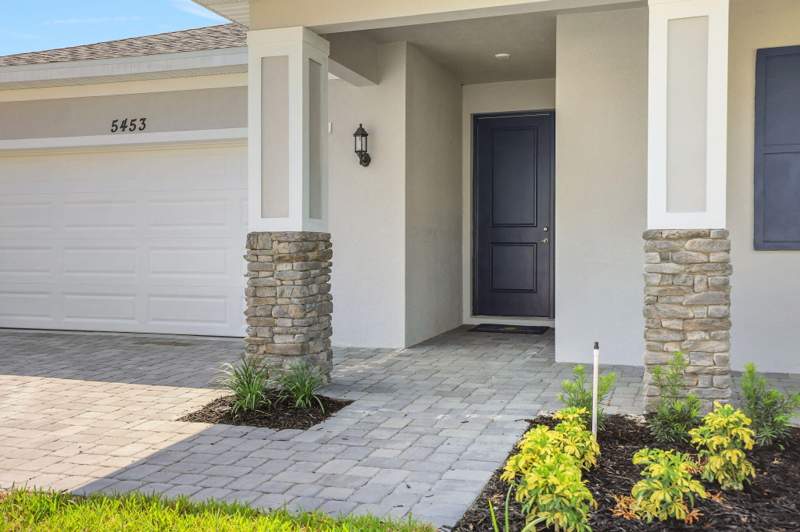 4 bedroom Single Family Residence at 5453 NW Camberly Court, Ltc Ranch West Pod 2 Phases 1 And 2, Port St. Lucie — photo 5