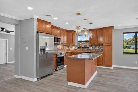24 NW Avenue I, Belle Glade FL - photo 12 of 27
