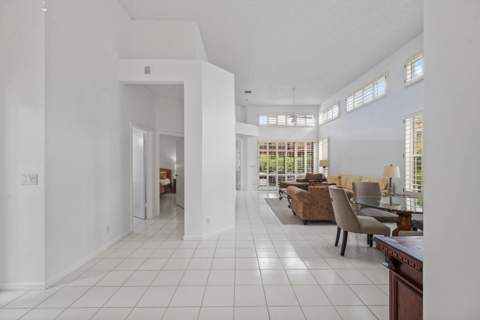 12557 Mallet Circle, Wellington FL - photo 6 of 38