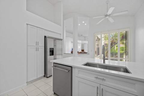 12557 Mallet Circle, Wellington FL - photo 13 of 38