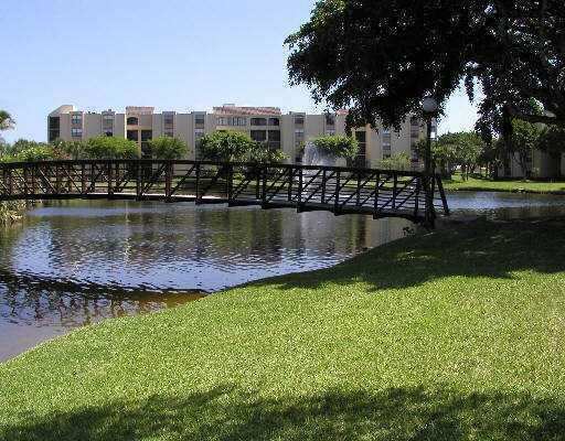 1 bedroom Condominium at 825 Egret Circle #206, Lavers Resort & Racquet Club, Delray Beach — photo 1