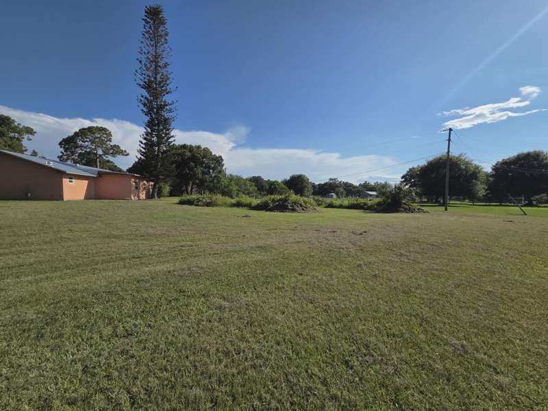 4 bedroom Single Family Residence at 5959 Peterson Road, Metes And Bounds, Fort Pierce — photo 3