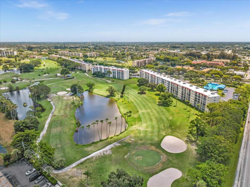 2 bedroom Condominium at 3959 Via Poinciana #104, Poinciana Place Condo 1,2,8 And 9, Lake Worth — photo 3