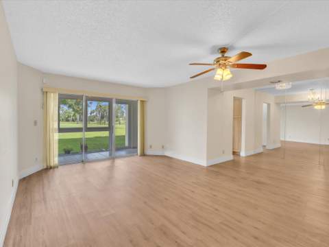 3959 Via Poinciana #104, Lake Worth FL - photo 12 of 60