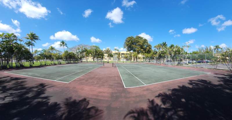 2 bedroom Condominium at 6161 NW 57th Court, Bermuda Club Seven Condo, Tamarac — photo 4