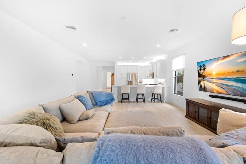 3 bedroom Single Family Residence at 11584 SW Marine Way, Valencia Walk At Riverland, Port St. Lucie — photo 5
