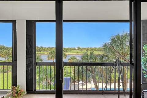 356 Golfview Road #403, North Palm Beach FL - photo 15 of 26