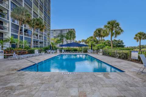 356 Golfview Road #403, North Palm Beach FL - photo 23 of 26