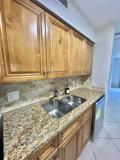 2305 N Congress Avenue #11, Boynton Beach FL - photo 6 of 18