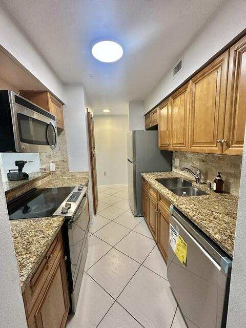 3 bedroom Condominium at 2305 N Congress Avenue #11, Boynton Landings Condo, Boynton Beach — photo 1