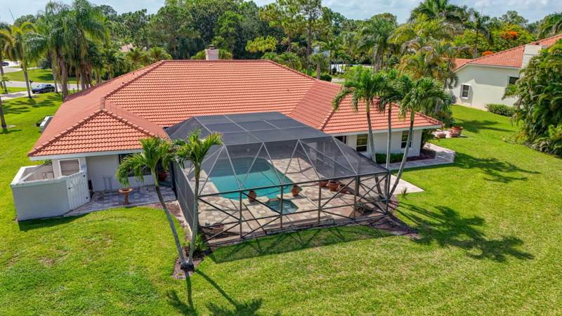 3 bedroom Single Family Residence at 11866 Keswick Way, Stonewal Estates, Palm Beach Gardens — photo 2