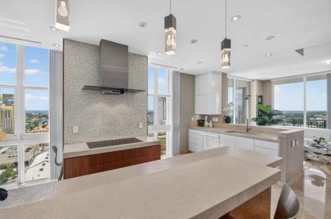 550 Okeechobee Boulevard #Lph-23, West Palm Beach FL - photo 24 of 118