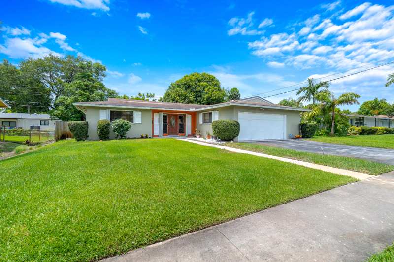3 bedroom Single Family Residence at 4460 NW 3rd Place, East Plantation 2nd Sec, Plantation — photo 1