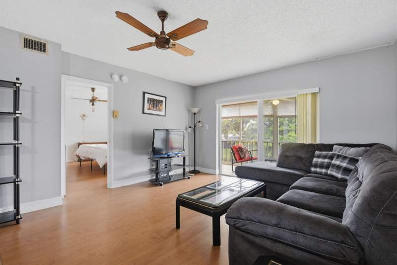 2 bedroom Condominium at 7505 NW 5th Place #203, Oriole Gardens 34 Condo, Margate — photo 4