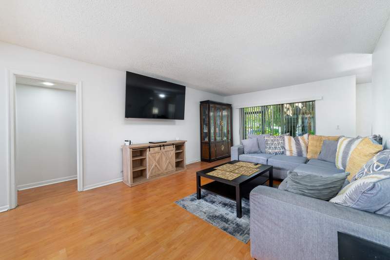 2 bedroom Condominium at 8968 W Sample Road #101, Oxford Condo, Coral Springs — photo 4