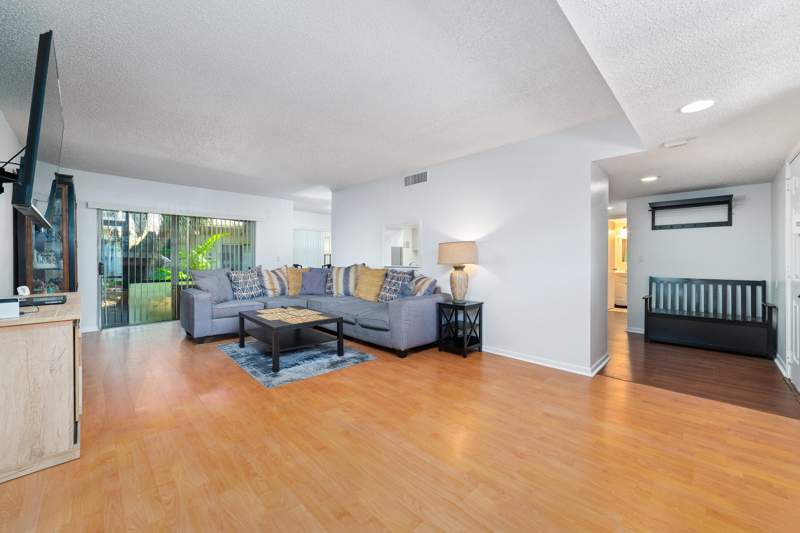 2 bedroom Condominium at 8968 W Sample Road #101, Oxford Condo, Coral Springs — photo 5
