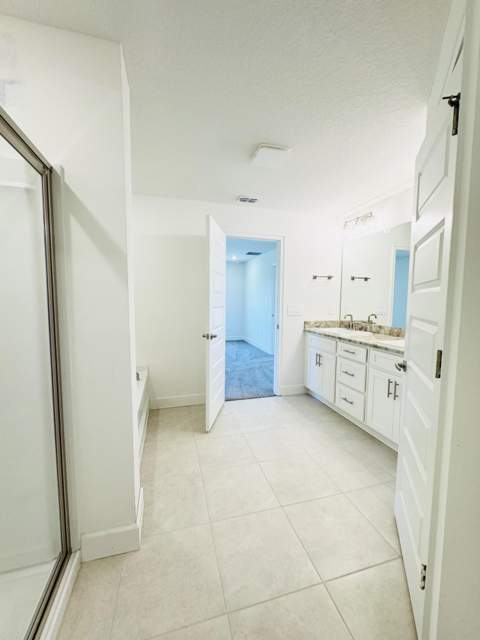 3009 SW Savona Boulevard, Port St. Lucie FL - photo 6 of 16