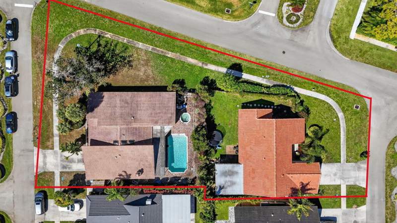 4 bedroom Single Family Residence at 22220 Morning Glory Terrace, Thornhill Green, Boca Raton — photo 3