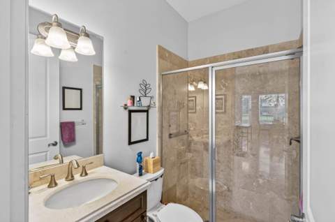 9898 Coronado Lake Drive, Boynton Beach FL - photo 15 of 51