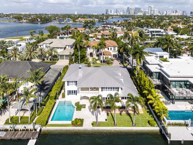 4 bedroom Single Family Residence at 704 Isle Of Palms Drive, Stilwell Isles Isles Of Palms, Fort Lauderdale — photo 5