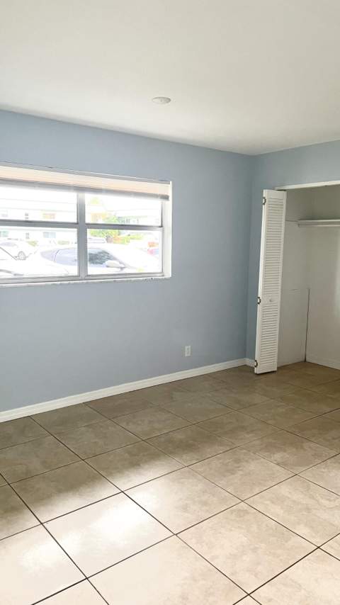 120 Wettaw Lane #112, North Palm Beach FL - photo 8 of 12