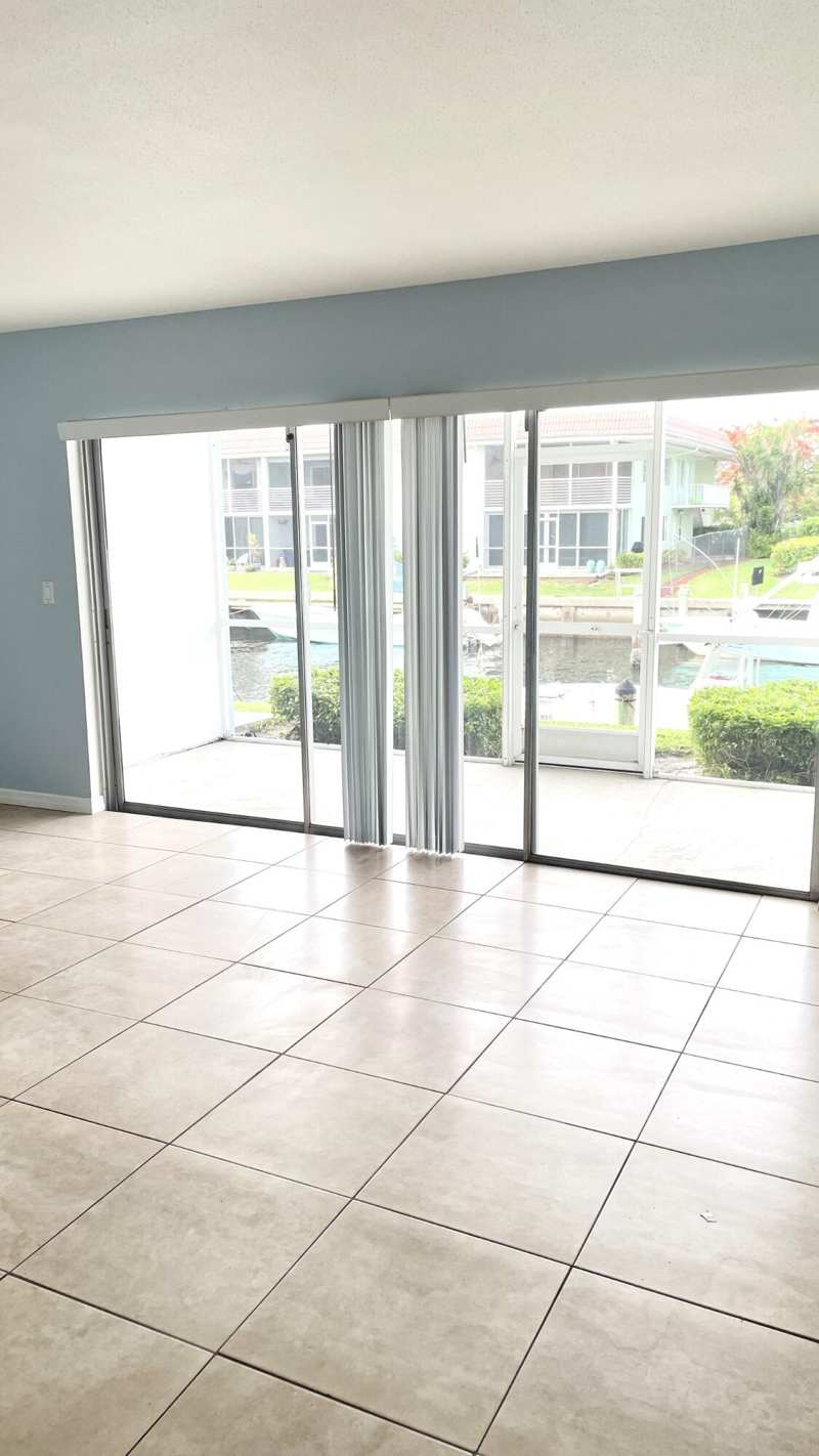 1 bedroom Condominium at 120 Wettaw Lane #112, Windsor Park South Condominiums, North Palm Beach — photo 1