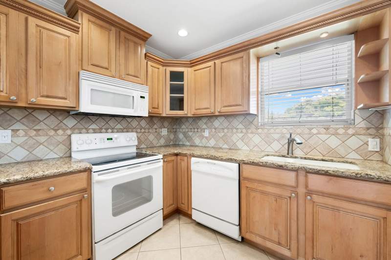 2 bedroom Condominium at 2748 NE 28th Avenue #20, Beacon House Condo, Lighthouse Point — photo 4