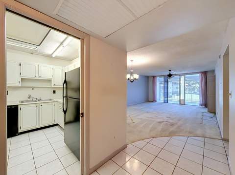 2850 Forest Hills Boulevard #212, Coral Springs FL - photo 10 of 66