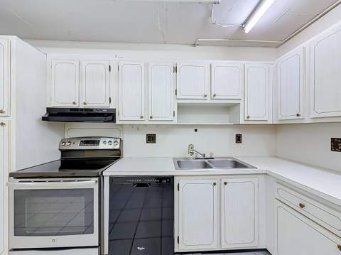 2850 Forest Hills Boulevard #212, Coral Springs FL - photo 13 of 66