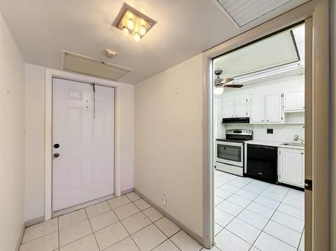 2850 Forest Hills Boulevard #212, Coral Springs FL - photo 18 of 66