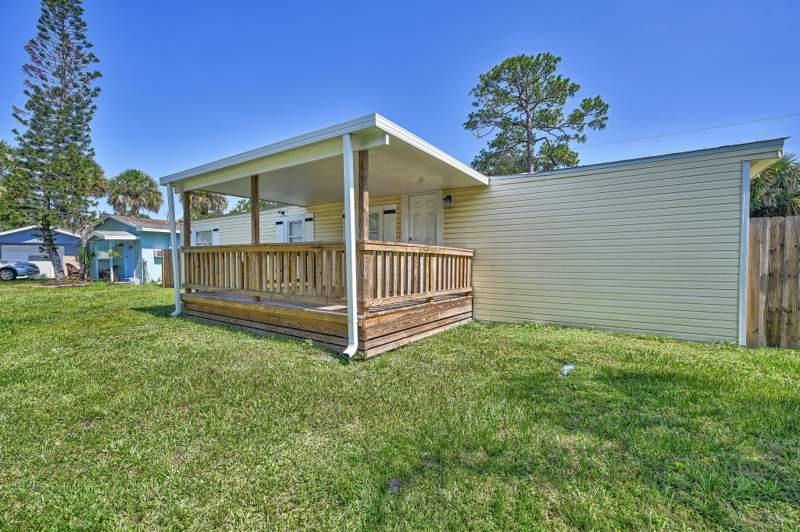 3 bedroom Manufactured Home at 5204 Deanna Lane, Green Acres Unit 3, Fort Pierce — photo 3