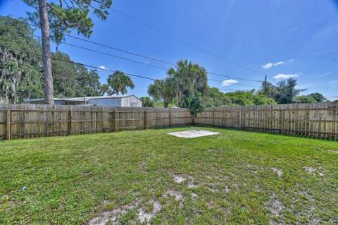 5204 Deanna Lane, Fort Pierce FL - photo 10 of 34