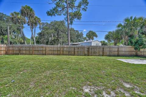 5204 Deanna Lane, Fort Pierce FL - photo 9 of 34