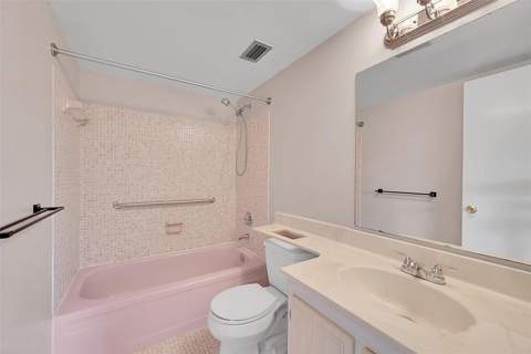 23 Abbey Lane #202, Delray Beach FL - photo 12 of 32