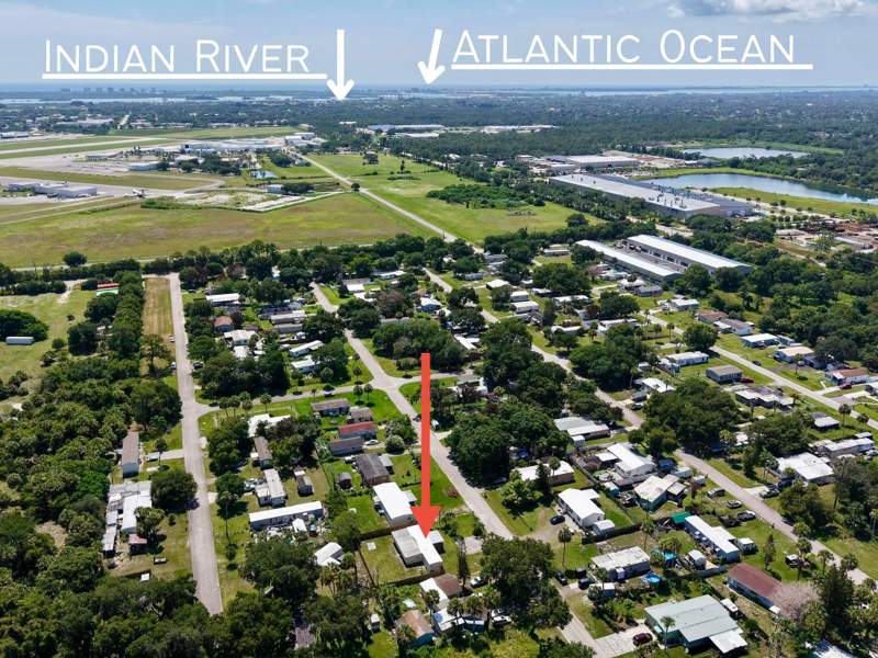 3 bedroom Manufactured Home at 5204 Deanna Lane, Green Acres Unit 3, Fort Pierce — photo 5